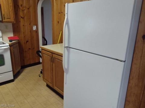 6325 Hiram Ave, Ashtabula, OH 44004 photo 2