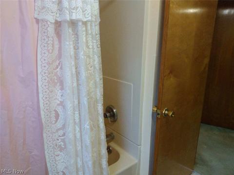 6325 Hiram Ave, Ashtabula, OH 44004 photo 16