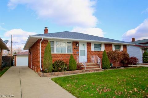 30875 Roosevelt Rd, Wickliffe, OH 44092 photo 1