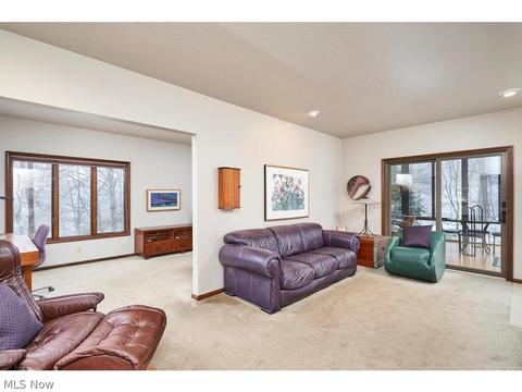 675 Hatch Rd, Wadsworth, OH 44281 photo 10