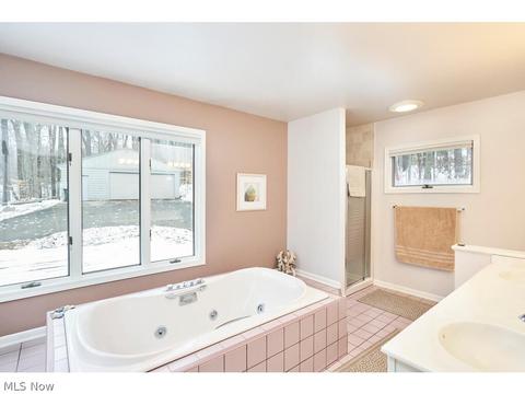 675 Hatch Rd, Wadsworth, OH 44281 photo 13