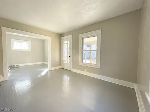3139 Elyria Ave, Lorain, OH 44055 photo 4