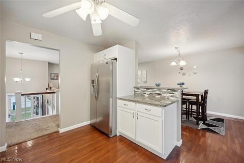 8075 Newcomb Dr, Parma, OH 44129 photo 9