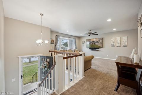 8075 Newcomb Dr, Parma, OH 44129 photo 5