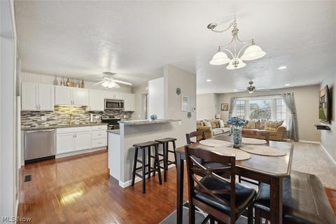8075 Newcomb Dr, Parma, OH 44129 photo 12
