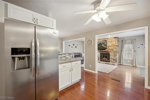 8075 Newcomb Dr, Parma, OH 44129 photo 11