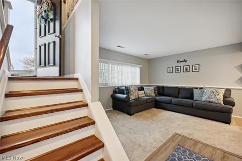 8075 Newcomb Dr, Parma, OH 44129 photo 24