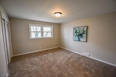 4804 Drumcliff Dr NW, Canton, OH 44708 photo 13
