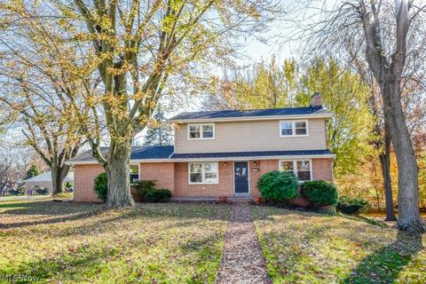 4804 Drumcliff Dr NW, Canton, OH 44708 photo 1
