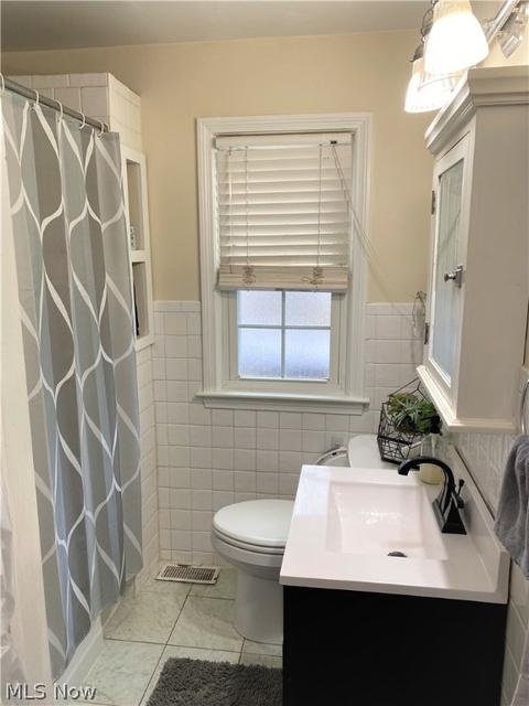 225 E 14th St, Dover, OH 44622 photo 12