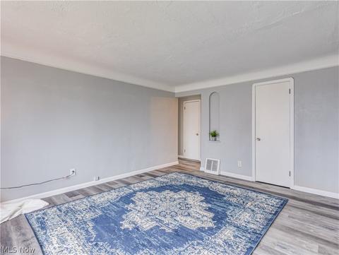 21003 Libby Rd, Maple Heights, OH 44137 photo 7