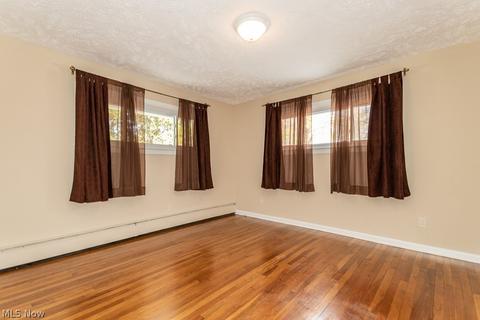 496 E 319 St, Willowick, OH 44095 photo 12