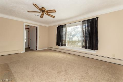 496 E 319 St, Willowick, OH 44095 photo 6
