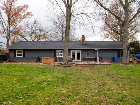 601 Perham Dr, Berea, OH 44017 photo 32