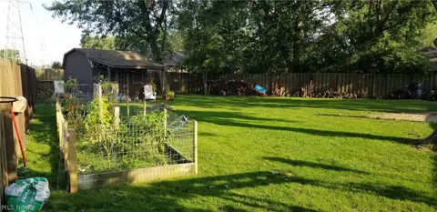 601 Perham Dr, Berea, OH 44017 photo 33