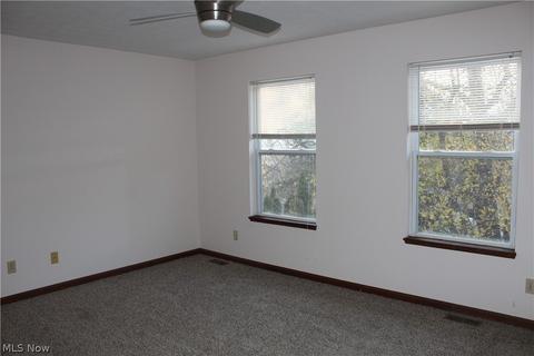 526 Gibbs Rd, Akron, OH 44312 photo 6