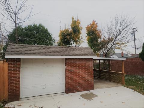 5710 Gilbert Ave, Parma, OH 44129 photo 23