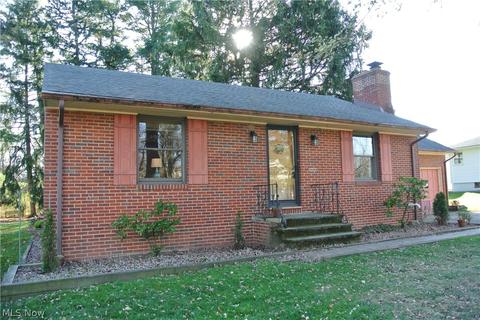 7492 Cherry St, Independence, OH 44131 photo 1
