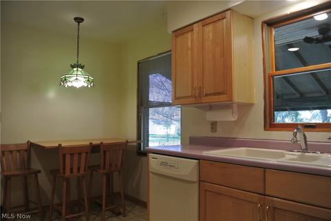 7492 Cherry St, Independence, OH 44131 photo 9