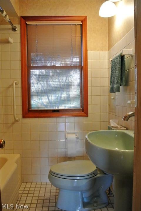 7492 Cherry St, Independence, OH 44131 photo 16