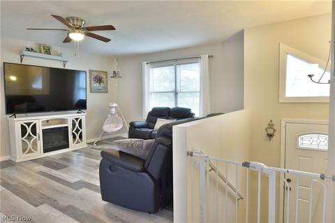 331 Eldon Dr NW, Warren, OH 44483 photo 6