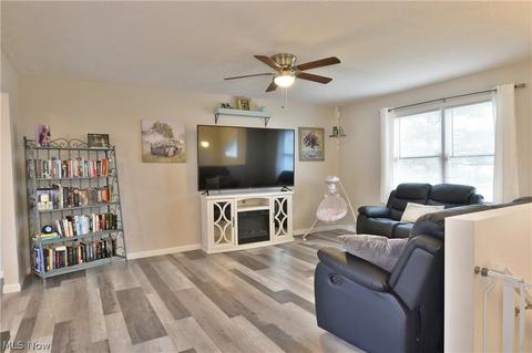 331 Eldon Dr NW, Warren, OH 44483 photo 7