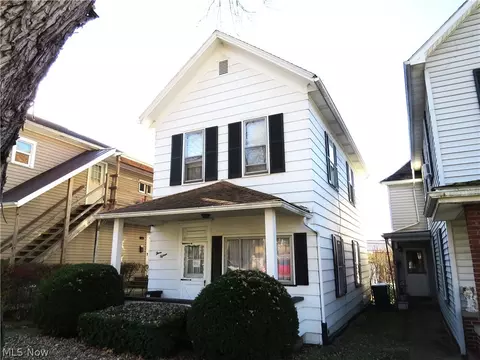 315 N 3rd St, Dennison, OH 44621 photo 2
