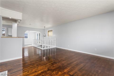 2130 Middle Ave, Elyria, OH 44035 photo 2