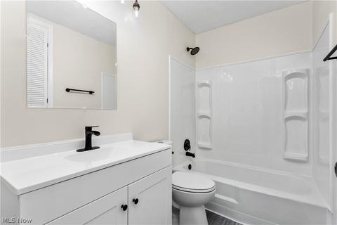 2130 Middle Ave, Elyria, OH 44035 photo 14