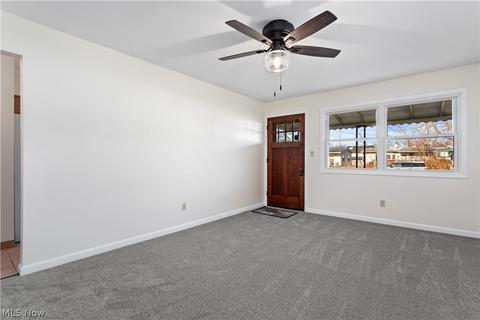 165 Clinton Ave, Elyria, OH 44035 photo 5