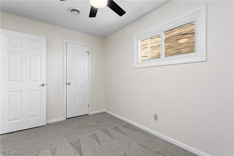 165 Clinton Ave, Elyria, OH 44035 photo 25