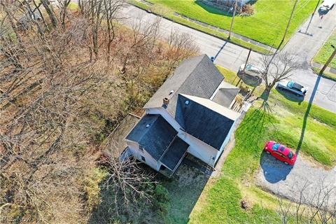 28 Washington Ave, Struthers, OH 44471 photo 5