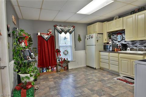 28 Washington Ave, Struthers, OH 44471 photo 19