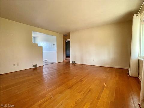 7130 Claybourne Ave, Boardman, OH 44512 photo 3