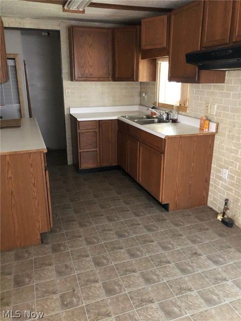 560 Pearl St, Philo, OH 43771 photo 6