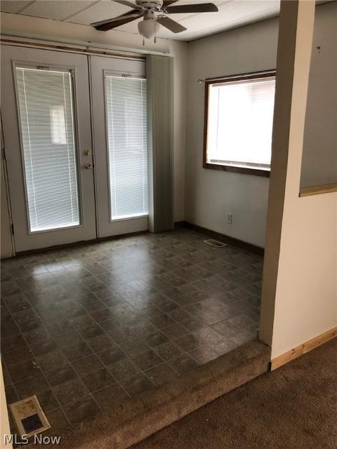 560 Pearl St, Philo, OH 43771 photo 4
