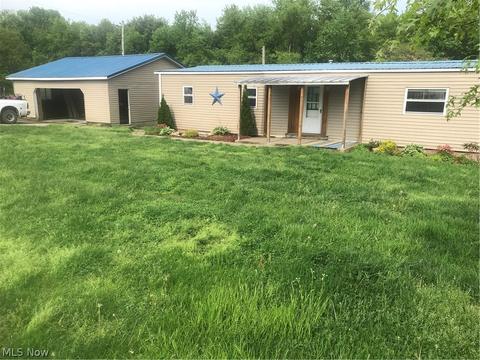 560 Pearl St, Philo, OH 43771 photo 2