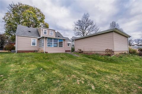 1913 Broad Ave NW, Canton, OH 44708 photo 9