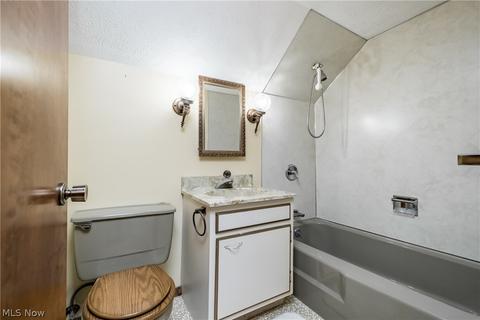 1913 Broad Ave NW, Canton, OH 44708 photo 24