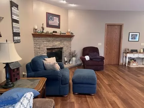 142 Poolside Dr, Dover, OH 44622 photo 10
