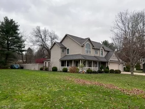 142 Poolside Dr, Dover, OH 44622 photo 31
