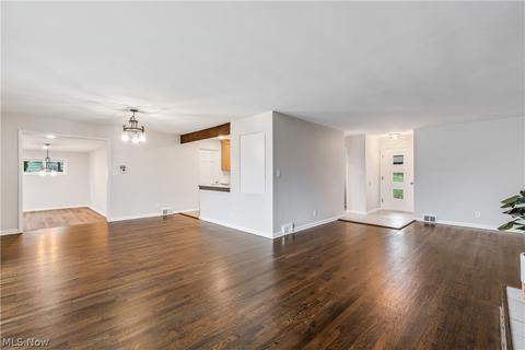 3292 Bancroft Rd, Fairlawn, OH 44333 photo 5