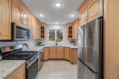 3292 Bancroft Rd, Fairlawn, OH 44333 photo 11