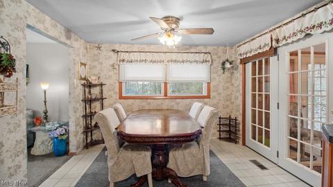 300 E Mohawk Dr, Malvern, OH 44644 photo 6