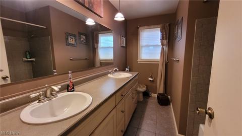 110 Rocky Ledge Dr, Struthers, OH 44471 photo 10