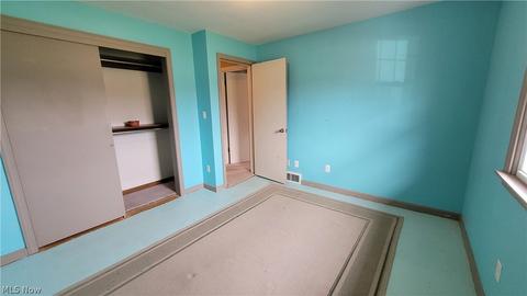 110 Rocky Ledge Dr, Struthers, OH 44471 photo 17