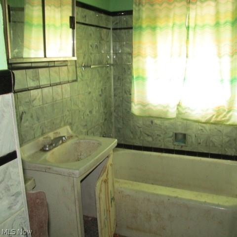860 Kickapoo Ave, Akron, OH 44305 photo 8