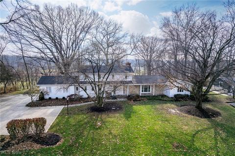 186 Crestview Dr, Elyria, OH 44035 photo 3