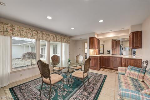 186 Crestview Dr, Elyria, OH 44035 photo 14