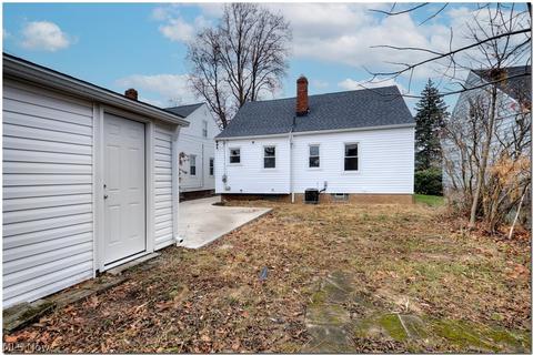 3435 Commonwealth Dr, Parma, OH 44134 photo 33